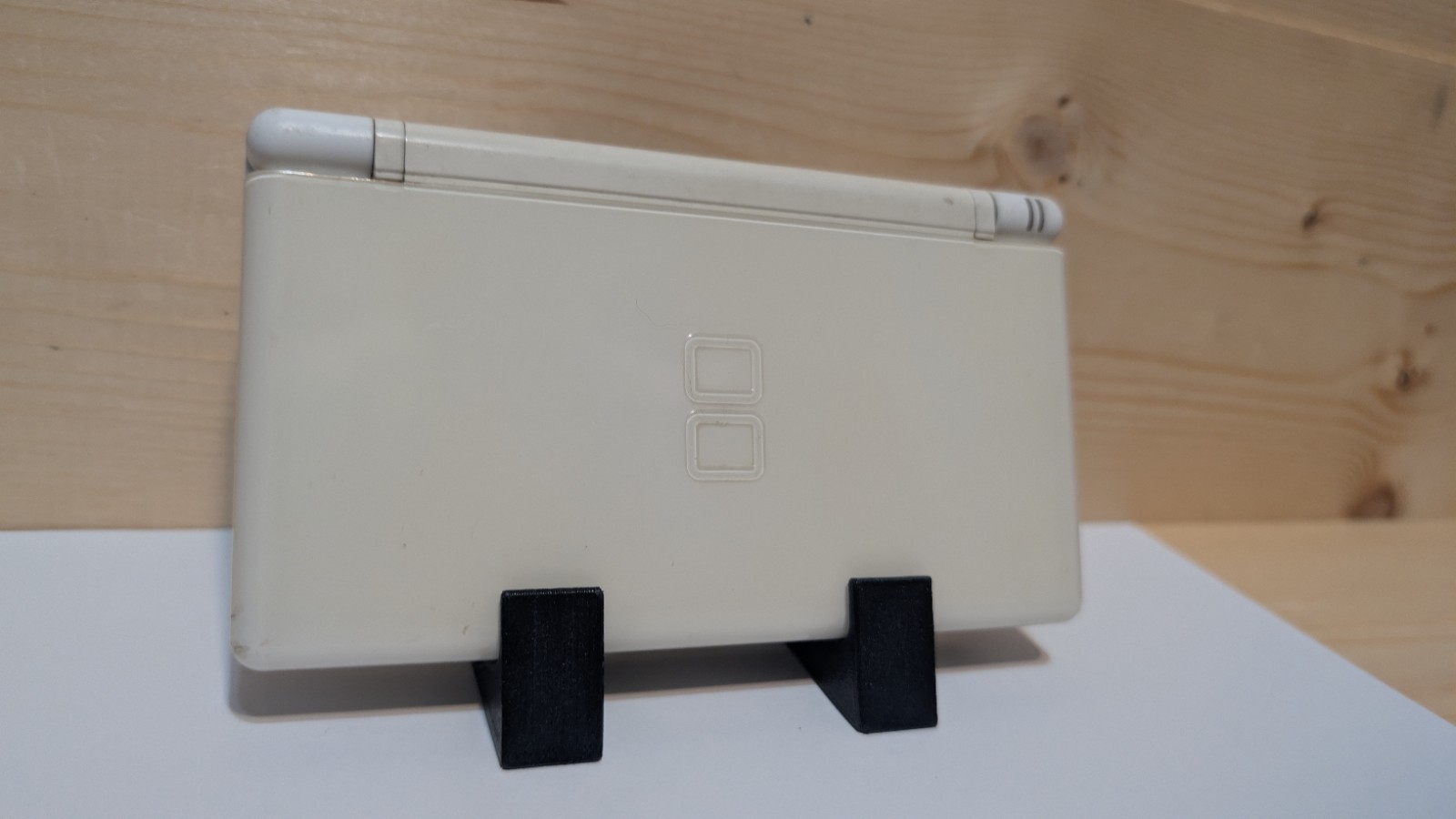 Nintendo DS Lite White Handheld USG-001 W/Charger *Tested* Dead Left Speaker