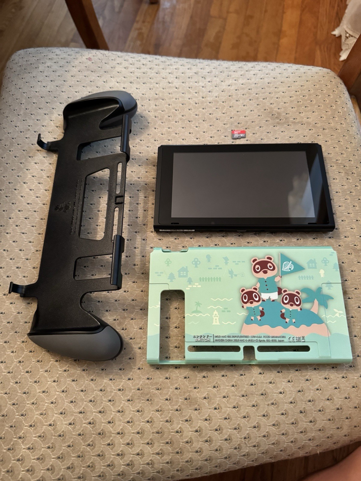 Nintendo switch tablet + 256gb sandisk + accessories