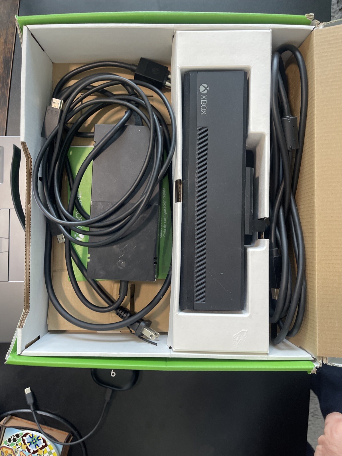 Xbox One 500GB Original Console Model 1540 / 1520 with Kinect Camera