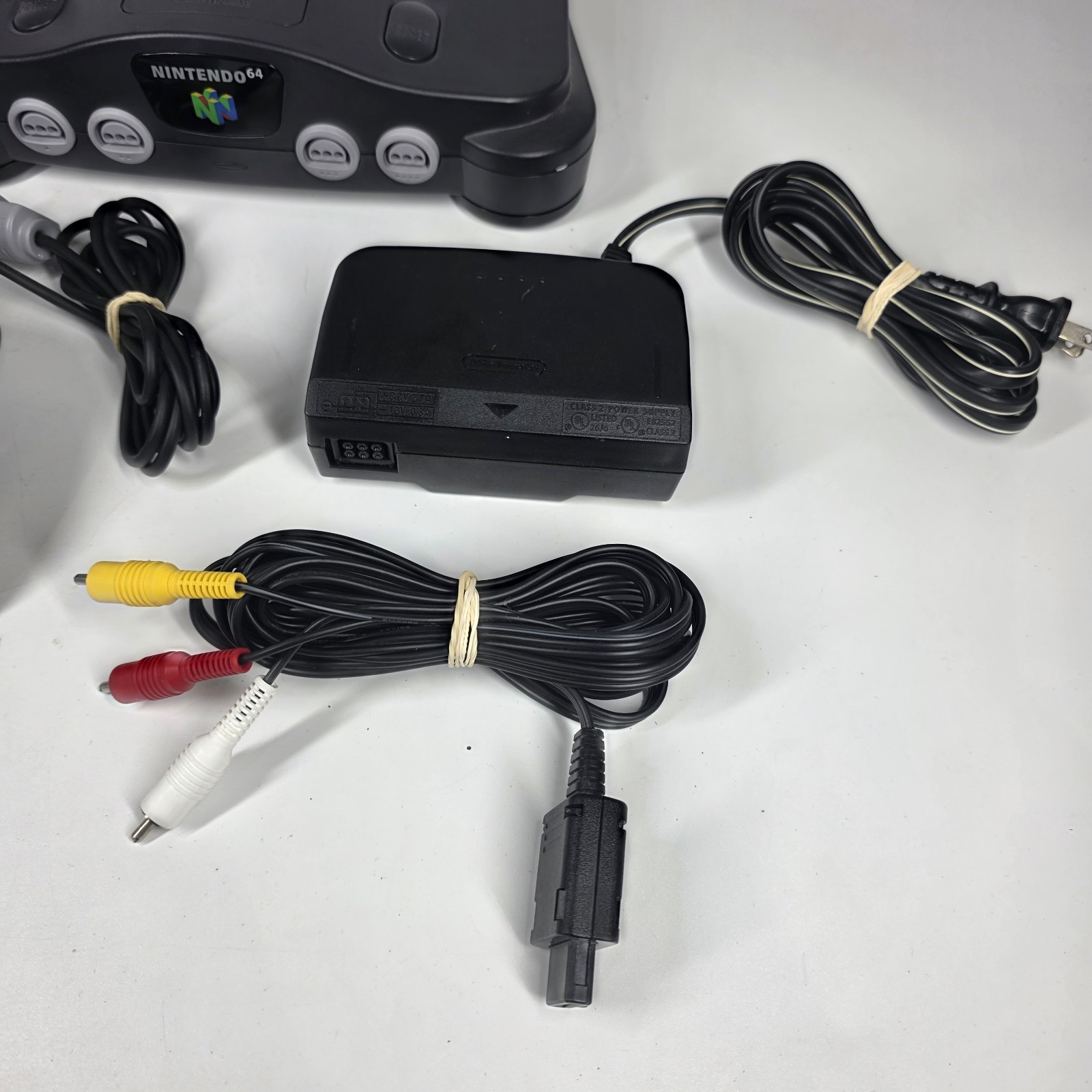 Nintendo 64 Black Console N64 w/ Grey Controller Power & AV Cables ALL OEM