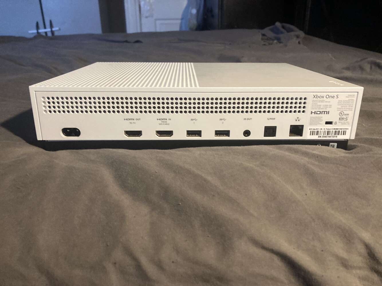 Xbox One S + Controller