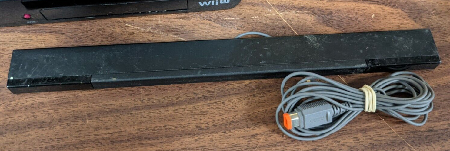 Nintendo Wii U 32GB Black Console & Gamepad WUP-101(02) Tested with Games Zelda