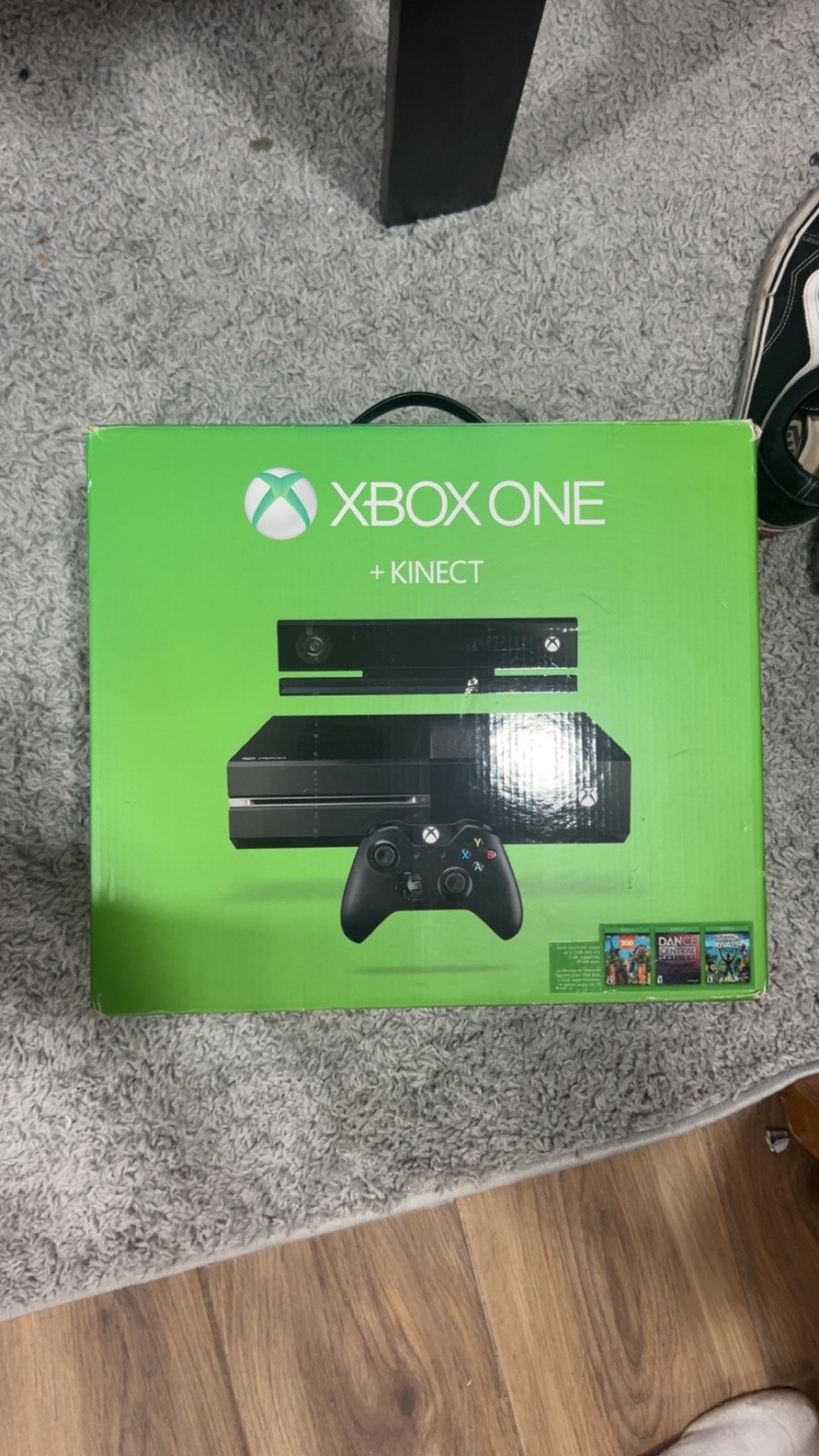 Xbox One Console Bundle w/ Original Box, Kinect Sensor, 3 Controllers & 9 Games