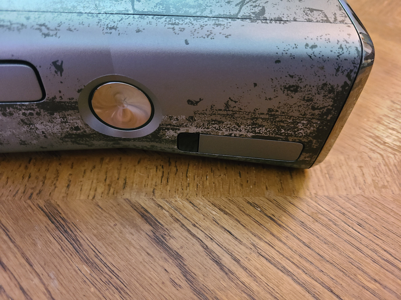 Microsoft Xbox 360 S Modern Warfare 3 320GB Limited Edition Console