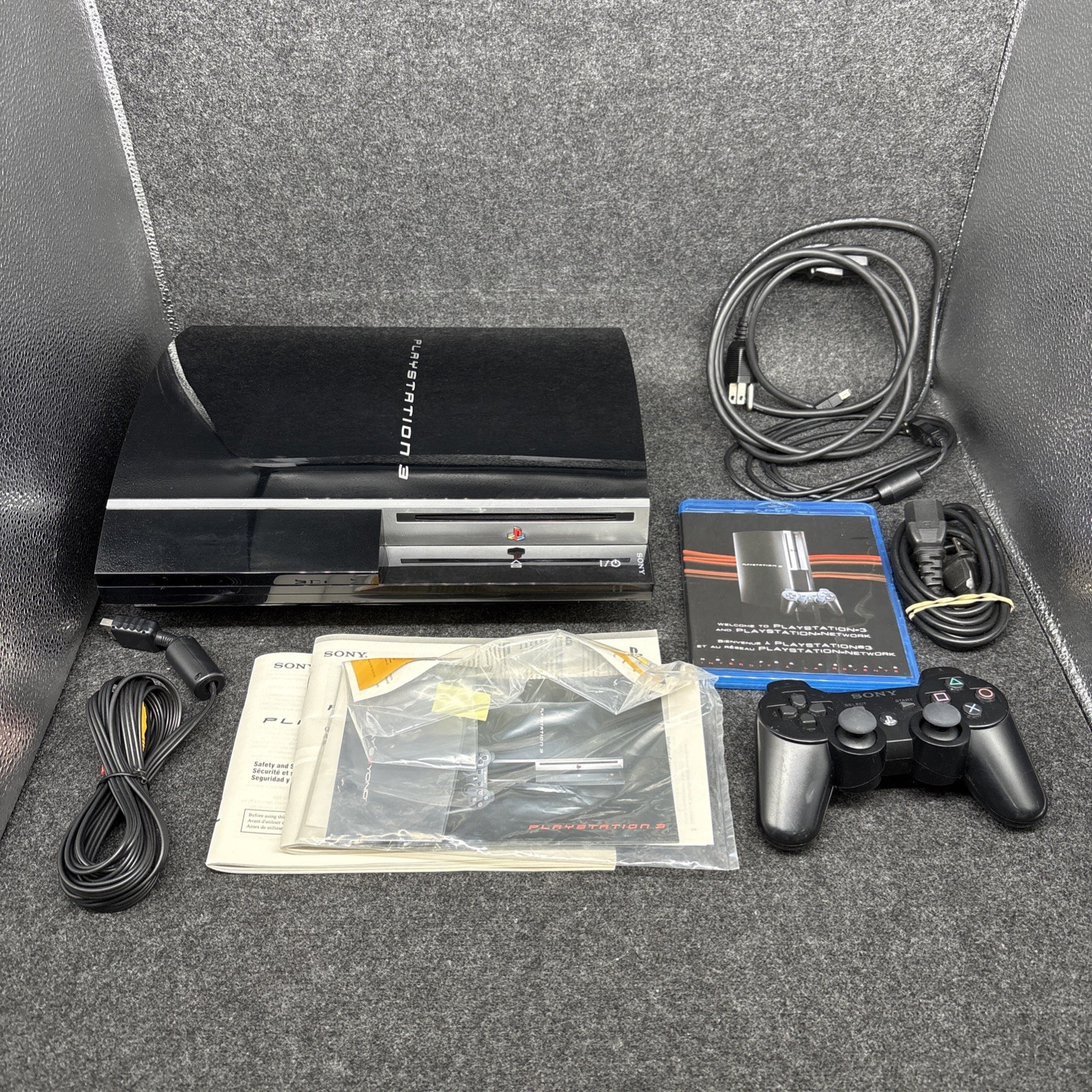 PlayStation 3 Spider-Man 3 Edition 40GB Piano Black Console – CIB Good Condition