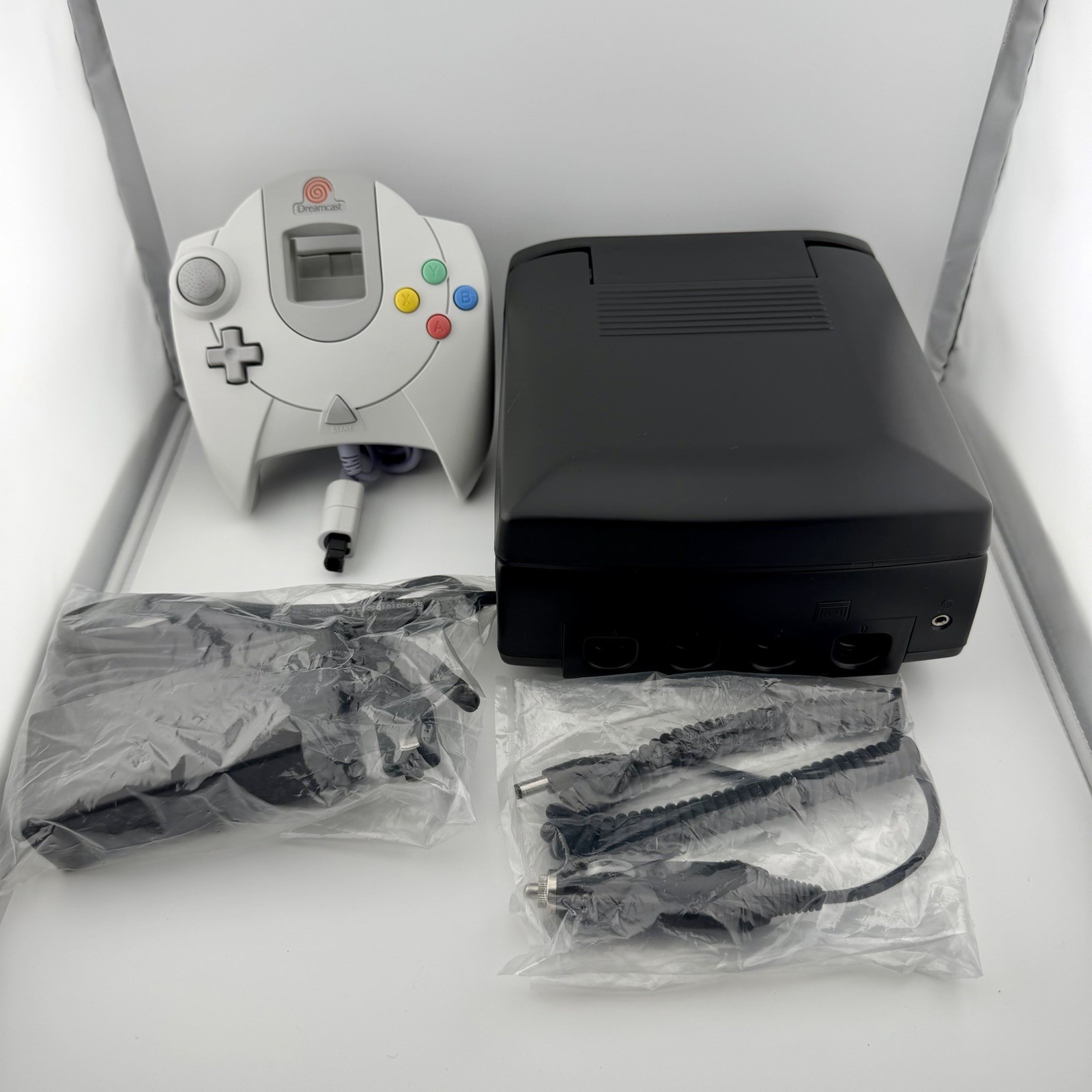 RARE Black Treamcast 5” TFT Portable Dreamcast w/ Original Bag Controller Tested