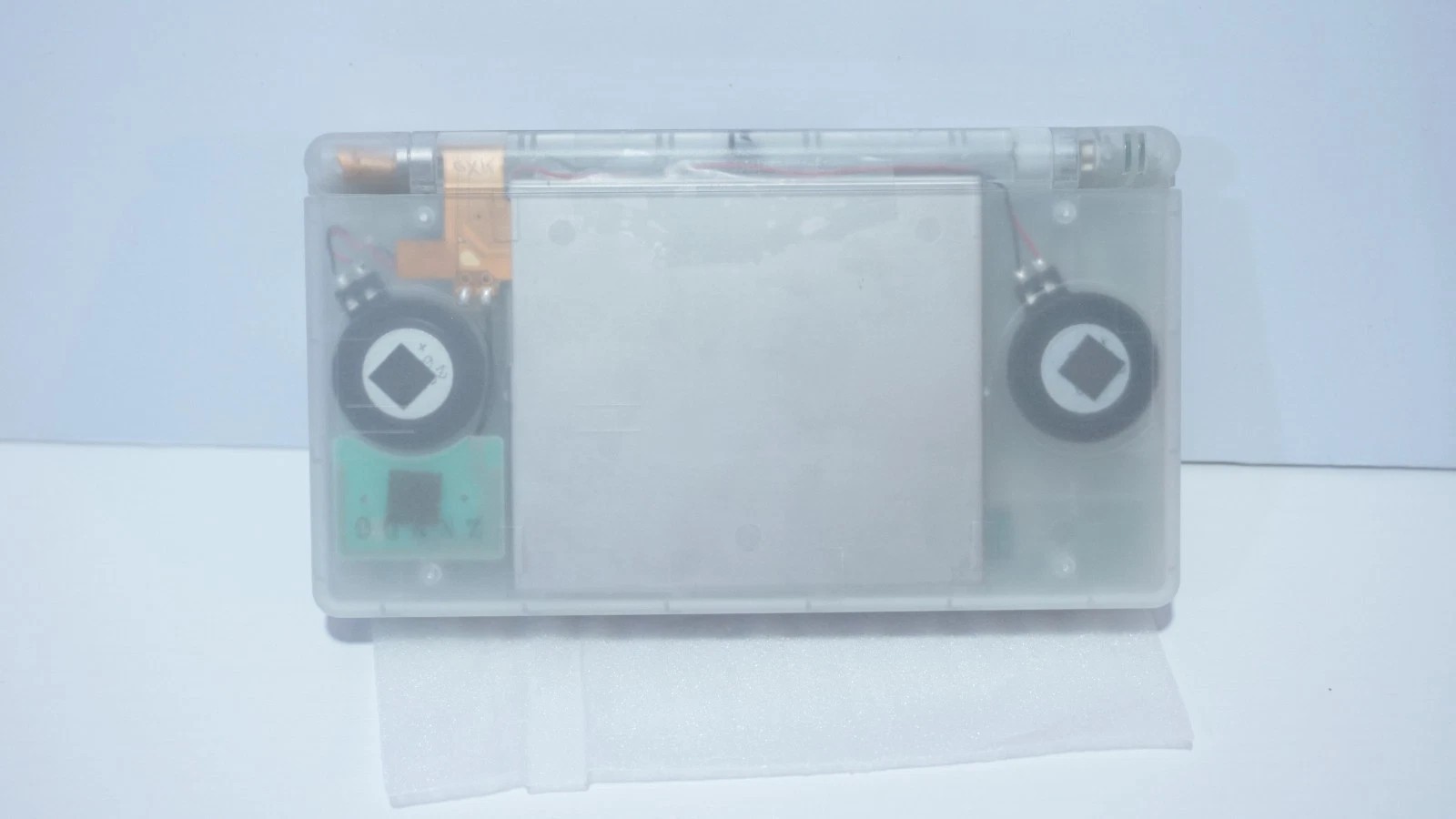 Nintendo DS Lite Transparent Clear Glow in the Dark System with Charger & Stylus