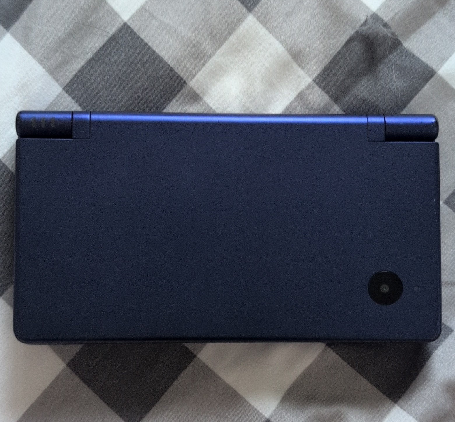 Nintendo DSi Console, Case and 32gb MicroSD + Adapter (Charger not included)