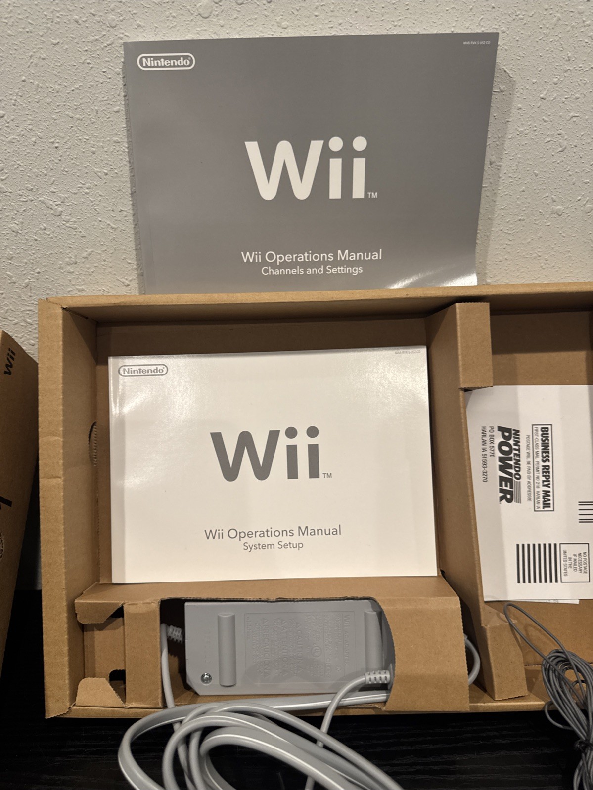 Blue Limited Edition Nintendo Wii CONSOLE & Box Cables Controllers,+Wii Sports