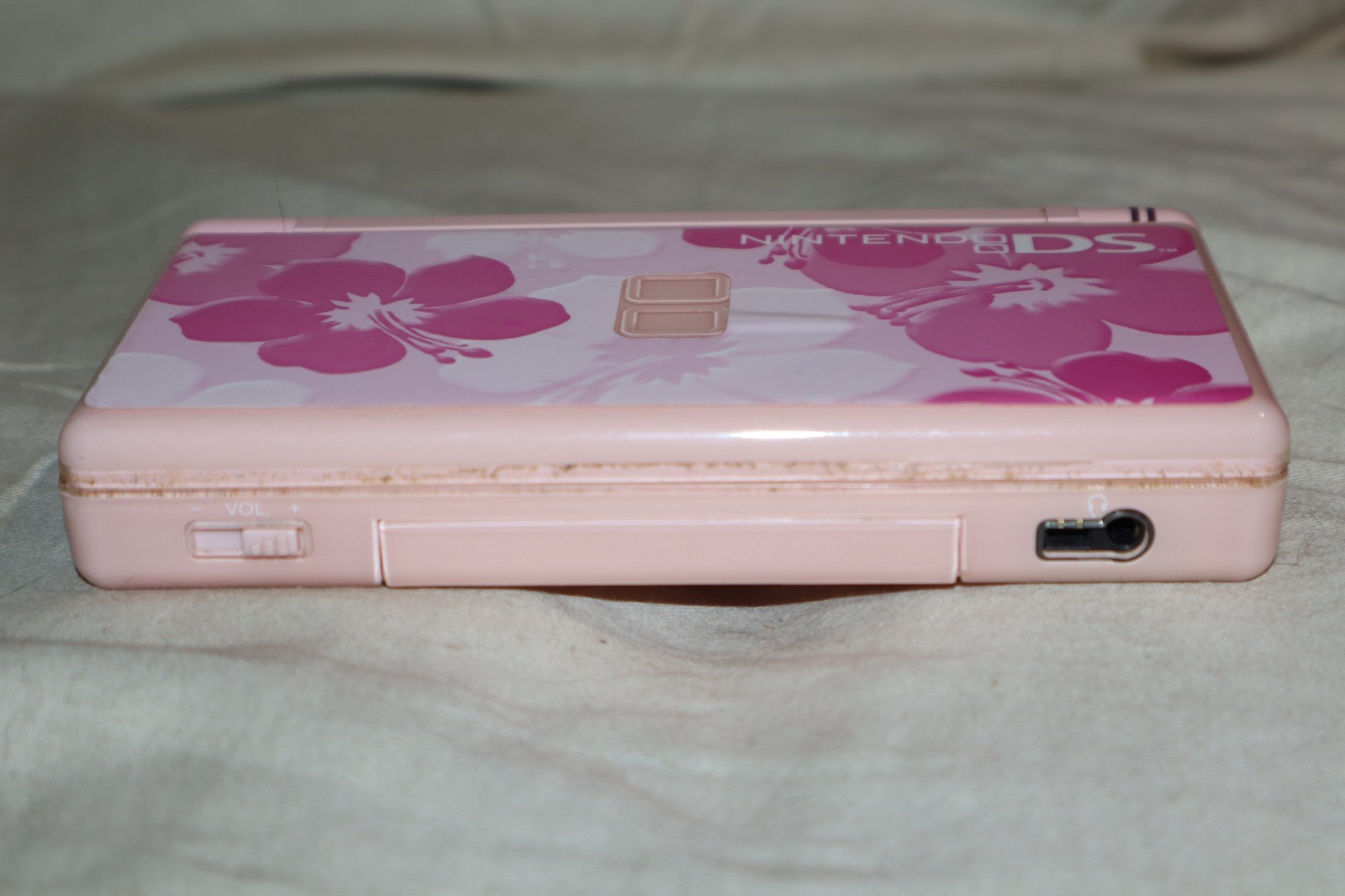 Nintendo DS Lite Console – Coral Pink USG-001 *READ*