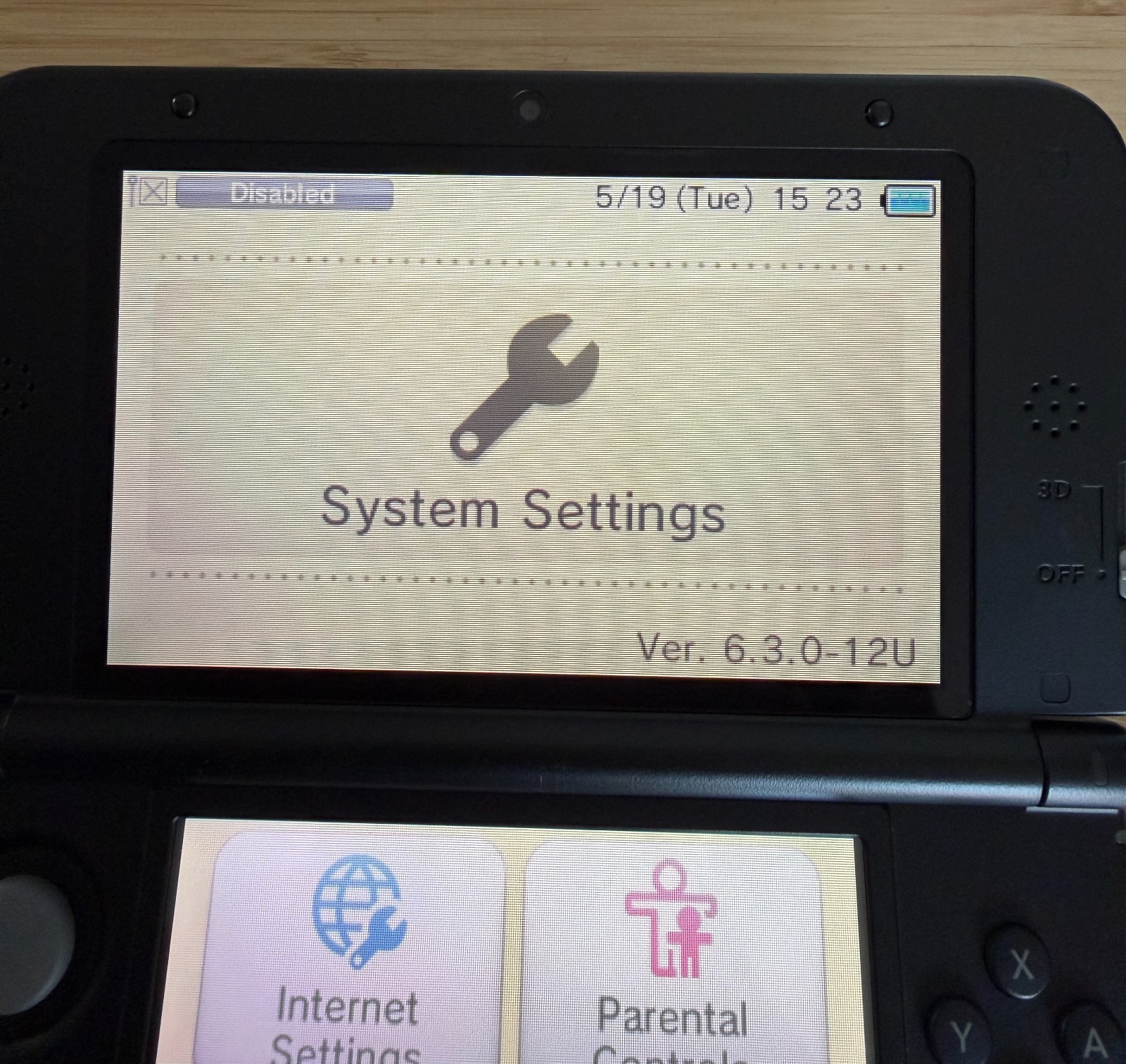 Nintendo 3DS XL Blue Handheld System 4GB (SPR-001) with 4 Games *TESTED* CLEAN!