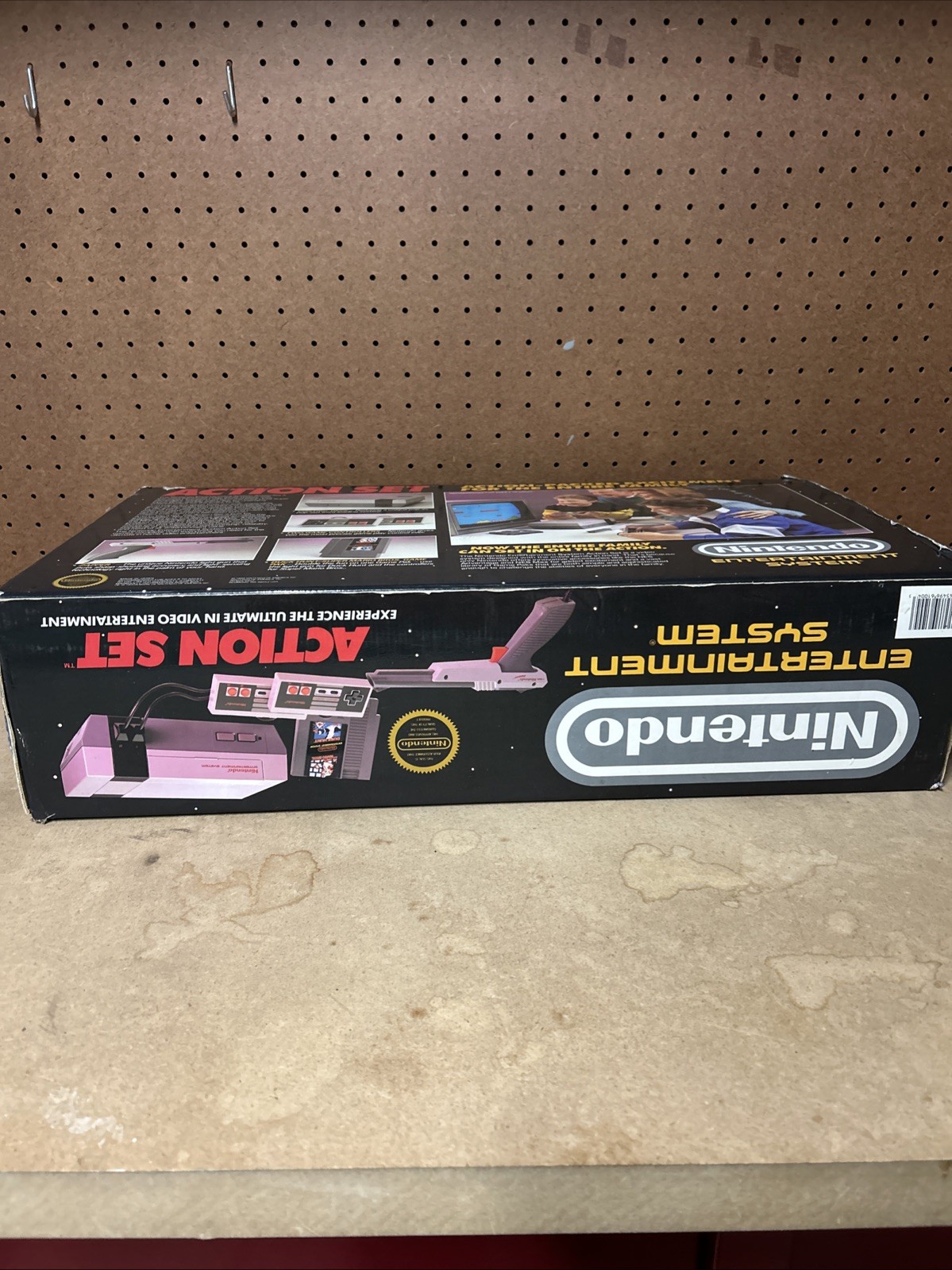 RARE Nintendo NES Action Set ConsoleNES-001 CIB With Boxed Punch Out!