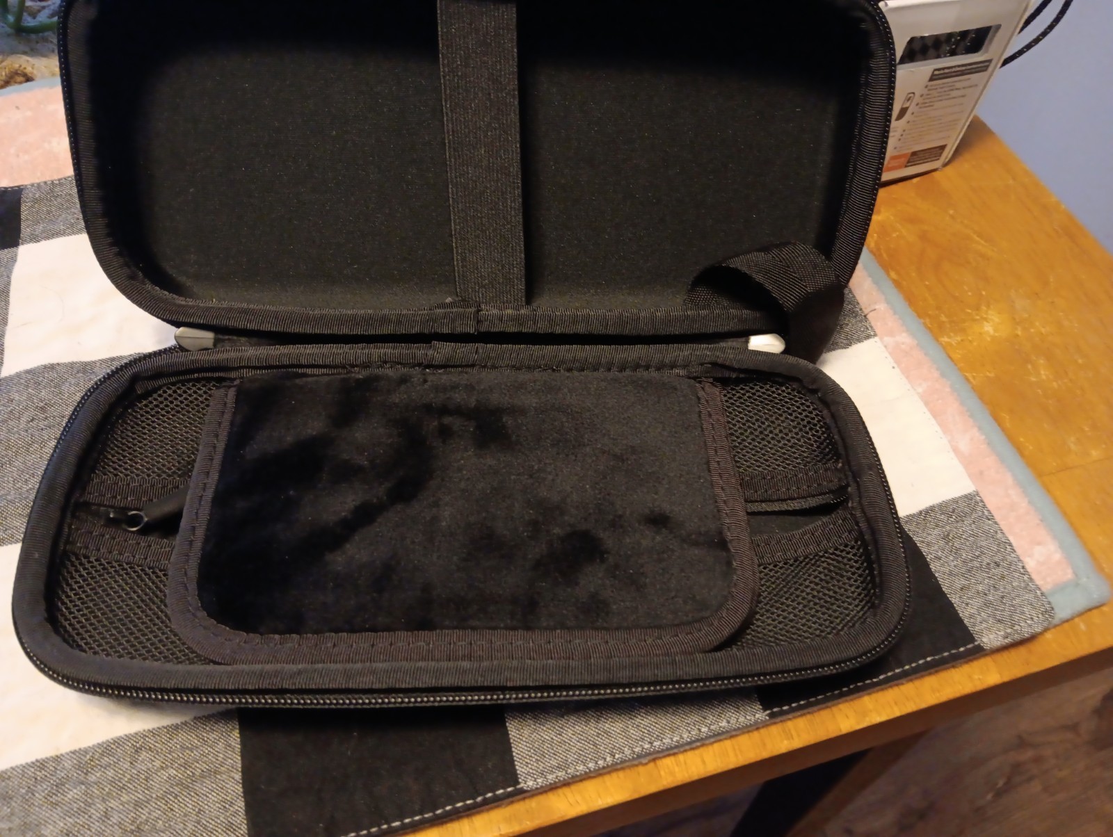 Nintendo Switch OLED Decent Condition Nearly Everything Included+2 Games