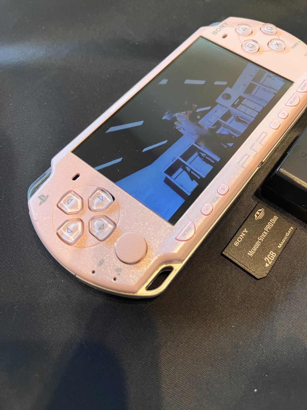 Sony PSP-2000 Rose Pink Console Test & Working 2GB Memory + AC charger RANK-B