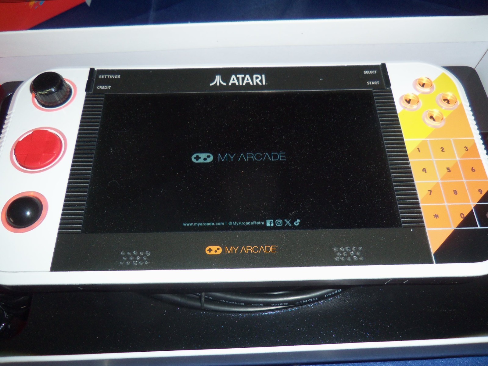 MY ARCADE ATARI GAMESTATION GO RECHARGEABLE BATTERY OVER 200+ PRELOADED RETRO