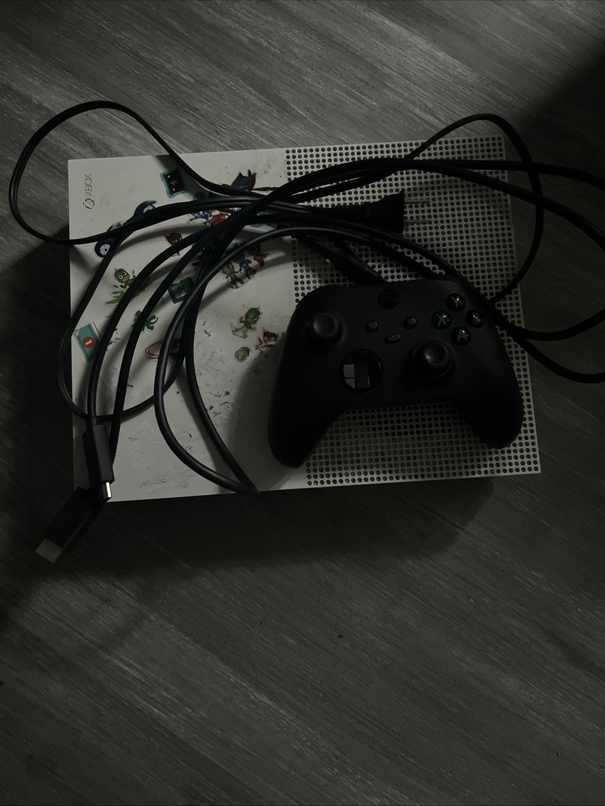 Microsoft Xbox One S White Console 1TB Model 1681 Tested with Controller Cords