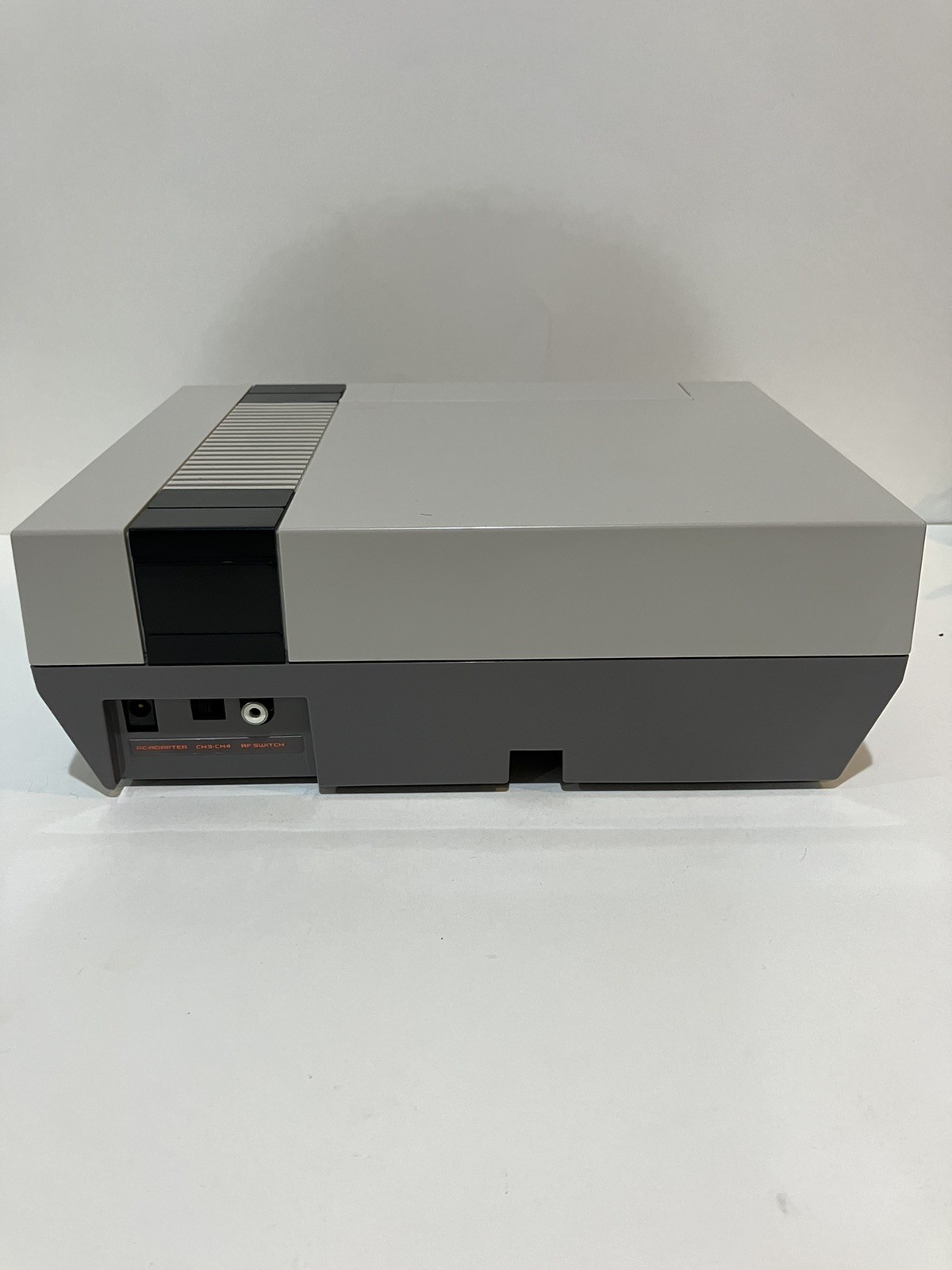 Nintendo NES Action Set Home Console White/Gray UNTESTED SOLD AS IS