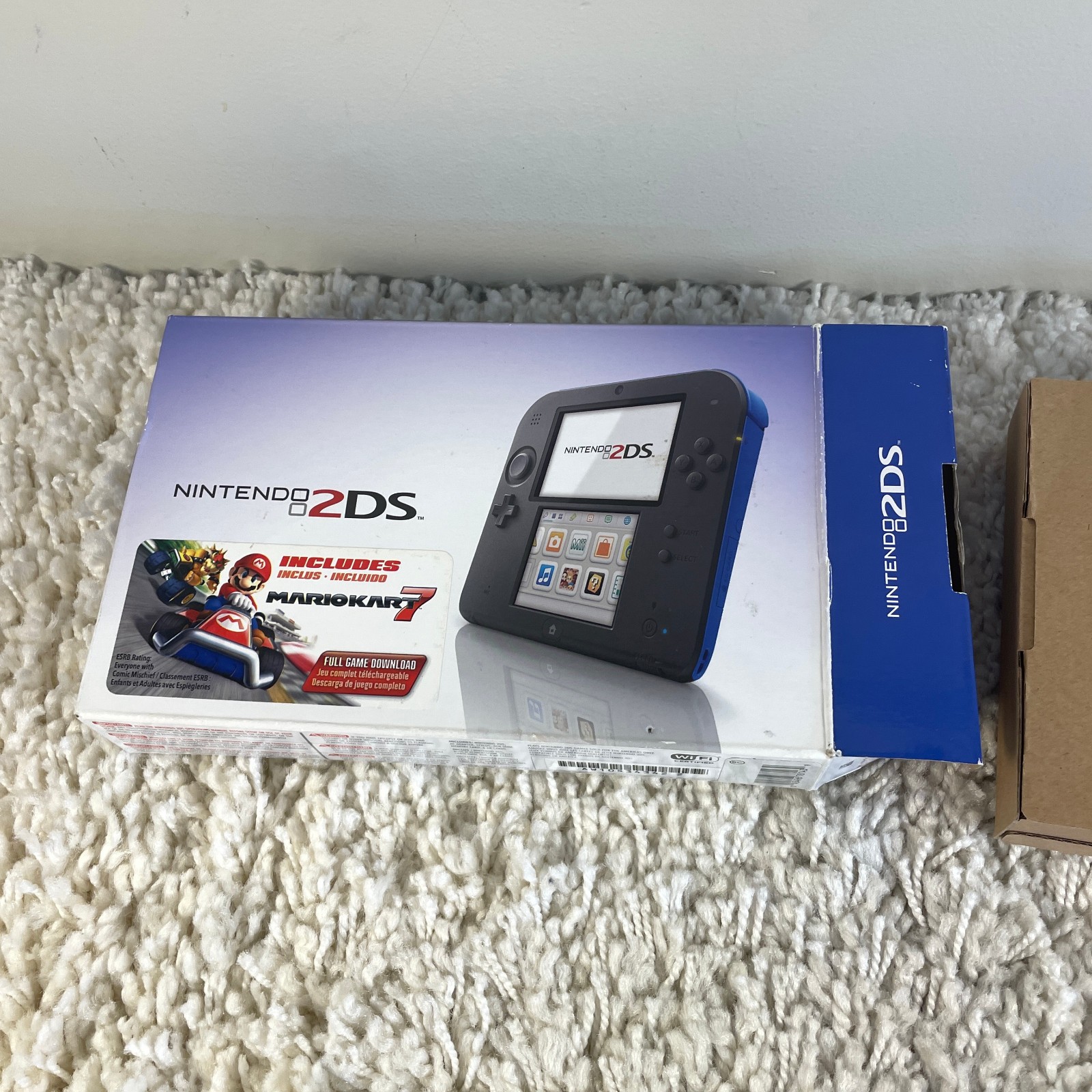 Nintendo 2DS Blue Black Handheld Mario Kart 7 Bundle FTR-001 Complete CIB