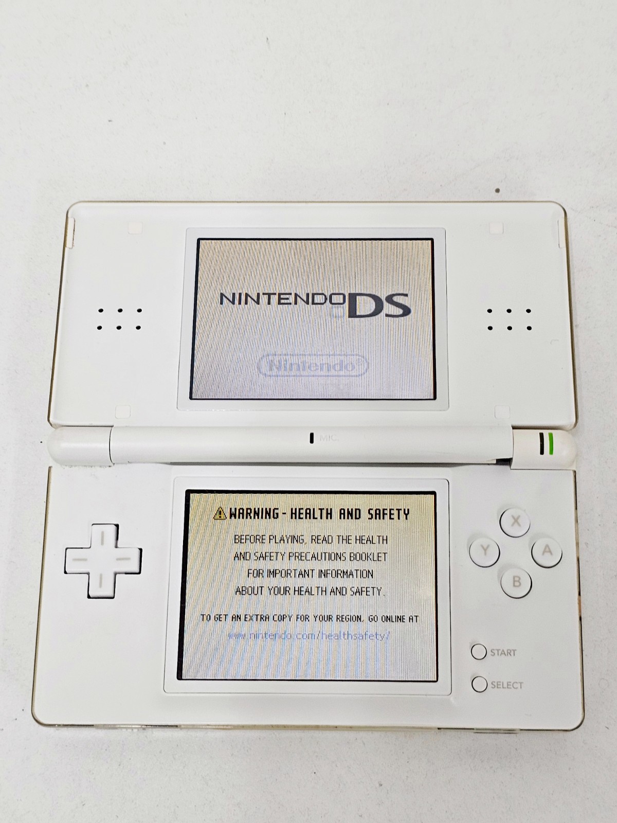 Nintendo DS Lite Console White 047