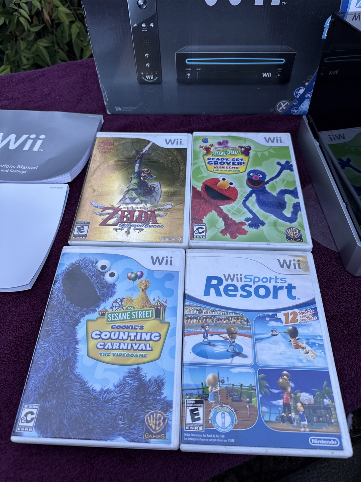 Nintendo Wii Black Console RVL-001 Wii Bundle w/Box W/Games Tested & Works