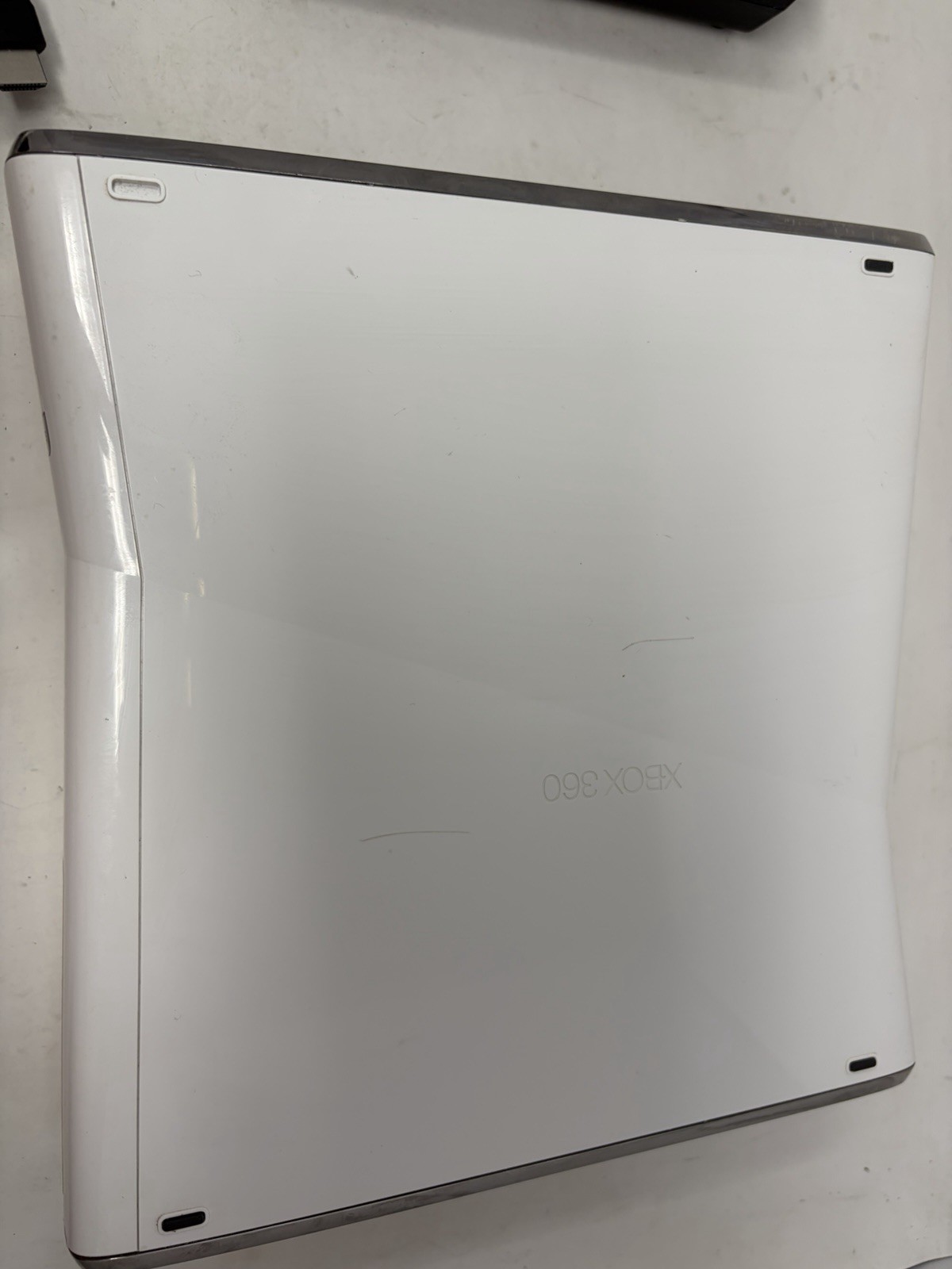 Xbox 360 Slim 250GB White Console With Controller HDMI and Power Cord Working