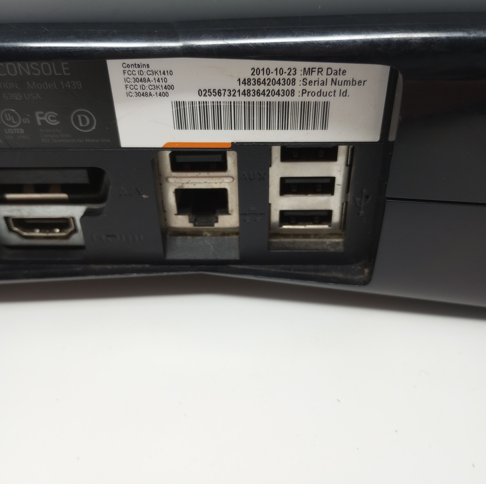 Xbox 360 S (1439) Console, Controller, Cables, & More Periodic Red Ring Issue