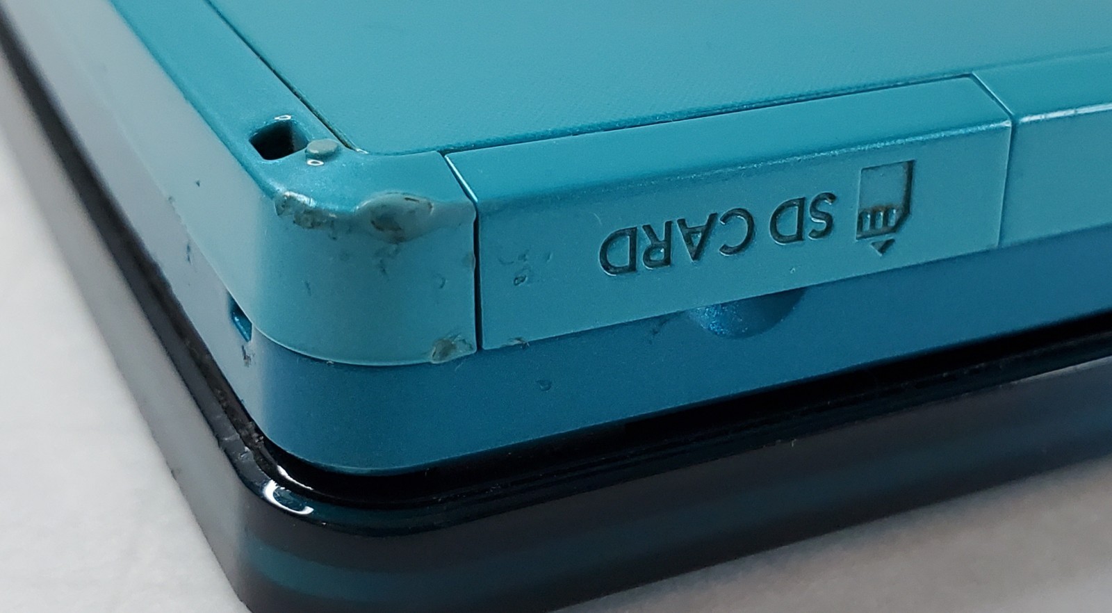 Nintendo 3DS Handheld System – Aqua Blue USA MODEL – No Stylus
