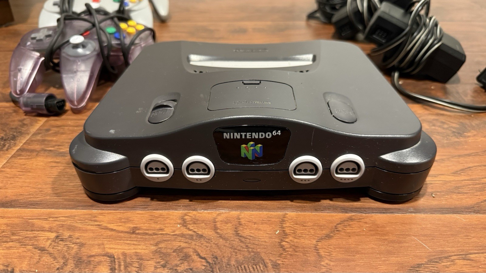 Nintendo 64 N64 Console Bundle Black – RED EXPANSION PAK 3 Controllers + Cords
