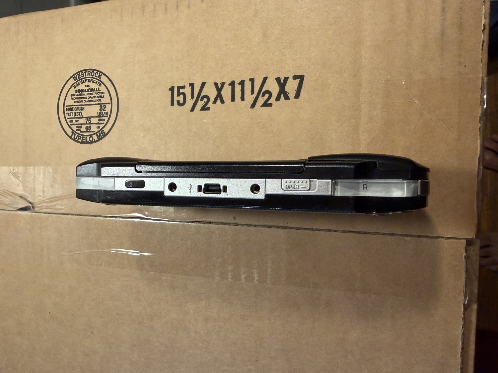 PSP-1001 Black (CHARGER INCLUDED)