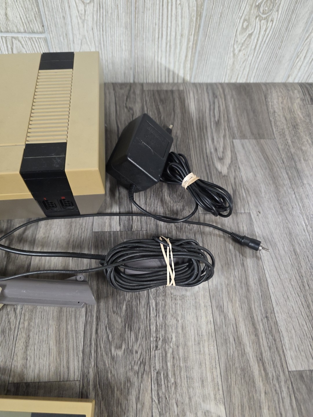Original Nintendo Entertainment System NES 001 Console Bundle Tested