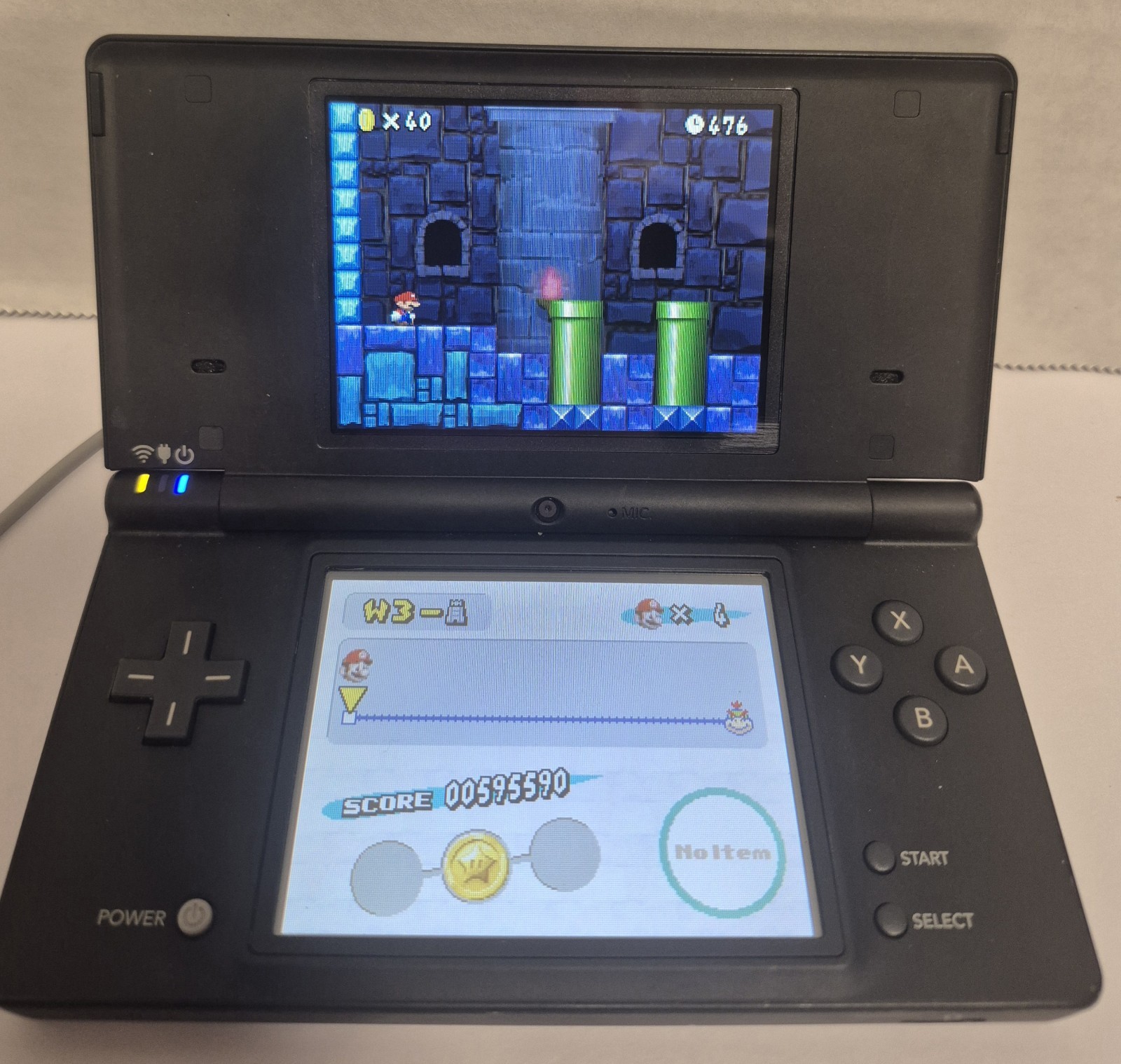 VTG Nintendo DSi Modle# TW4007700. Matte Black. 5 Games W/ Manuals + Inserts….