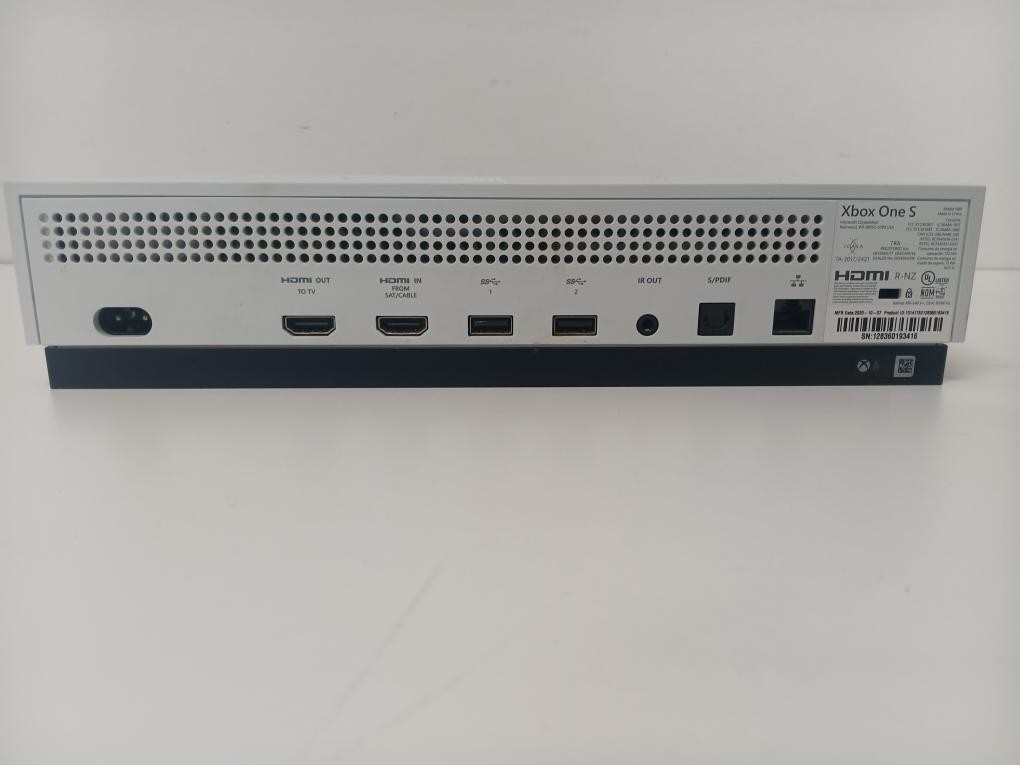 MICROSOFT XBOX ONE S CONSOLE 500GB 1681 (P08036689)