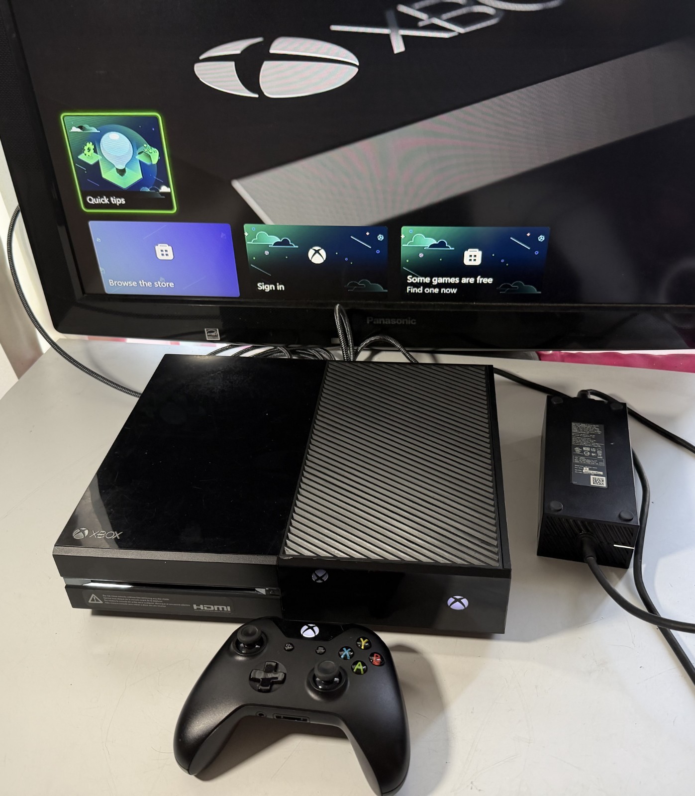 Microsoft Xbox One 500GB Console -Black 1540 Bundle with Controller, Cords, Game