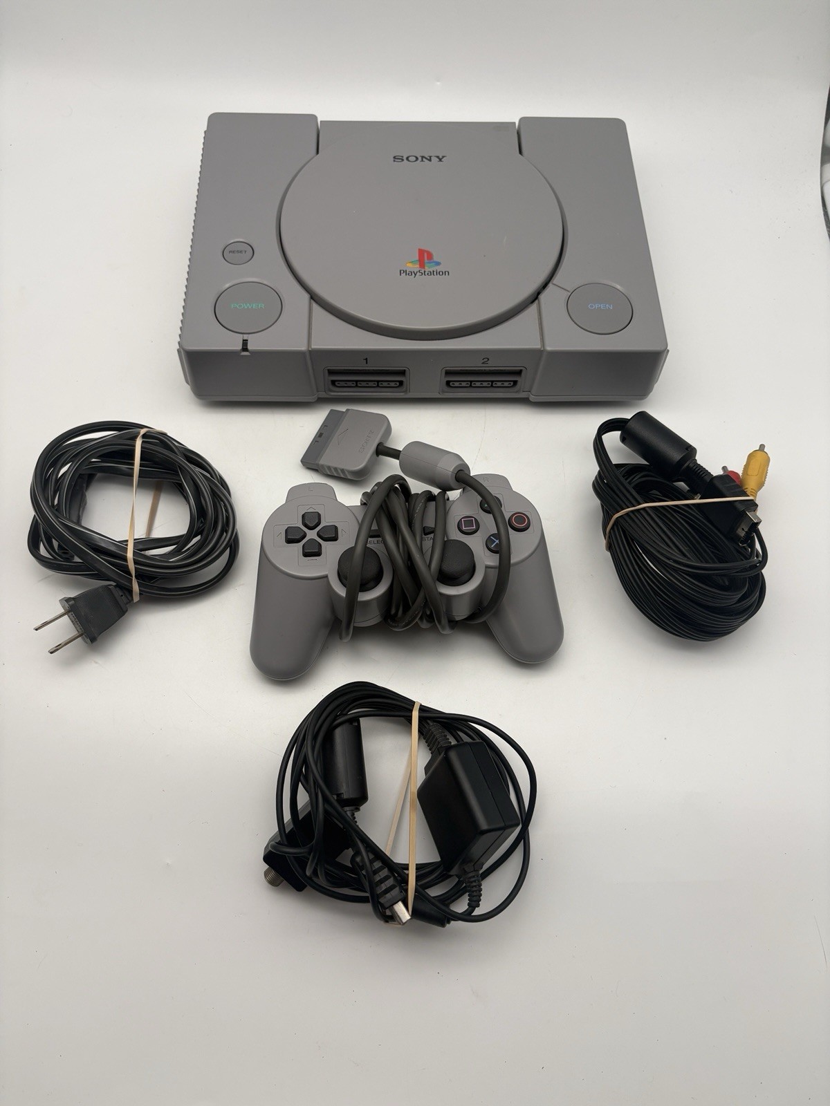 Sony PlayStation 1 Console SCPH-7501- PS1 BUNDLE – TESTED AND WORKING