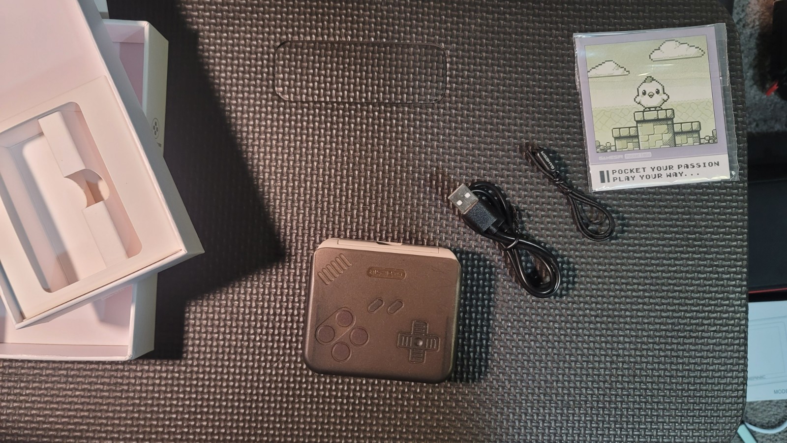 GAMESIR POCKET TACO (BEIGE) (FREE X6 GAMING HANDHELD) SHIPS FROM TEXAS (GXRG)