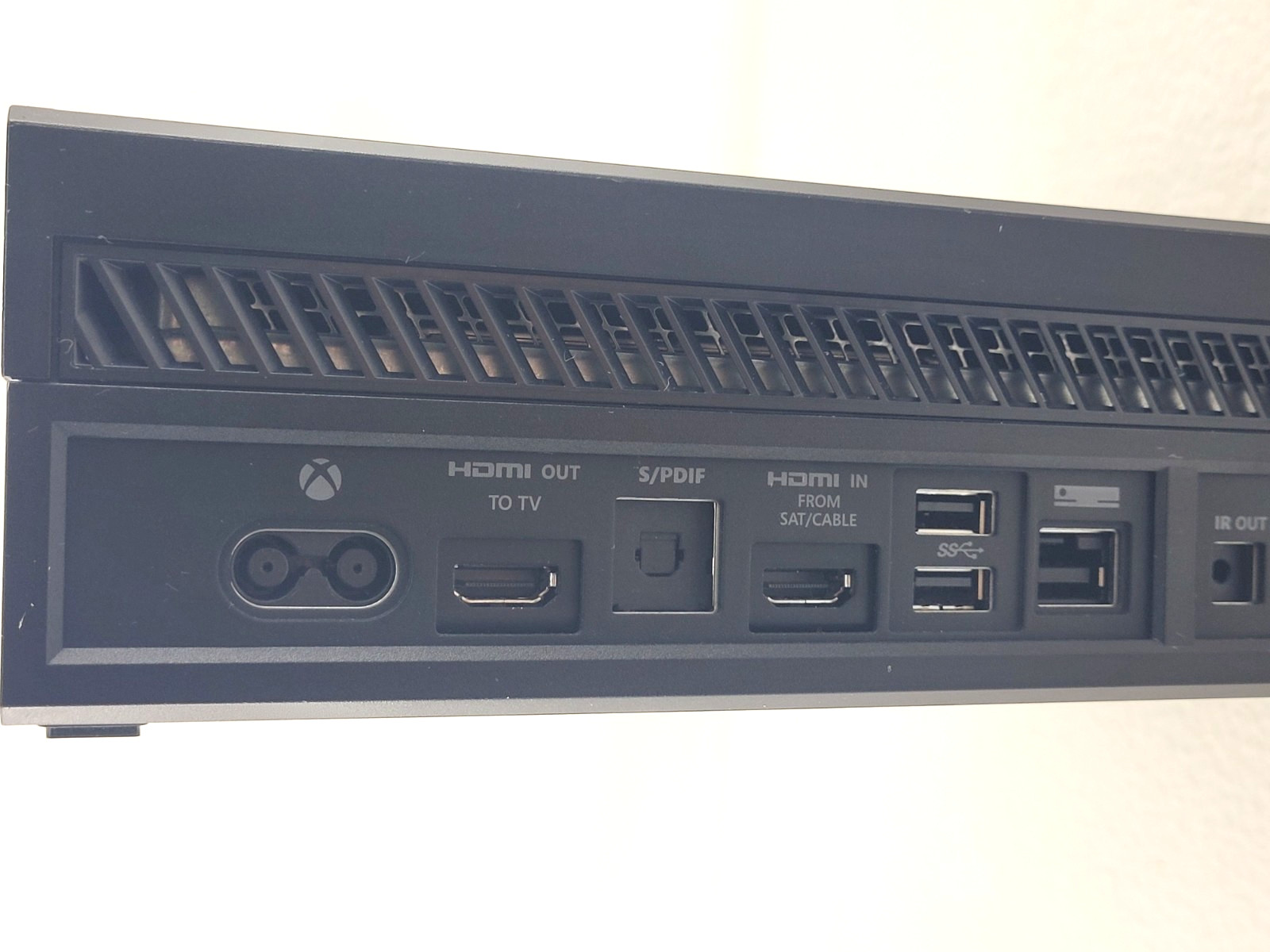 Microsoft Xbox One 500GB Console Matte Black w/ Kinect & Preloaded Games TESTED