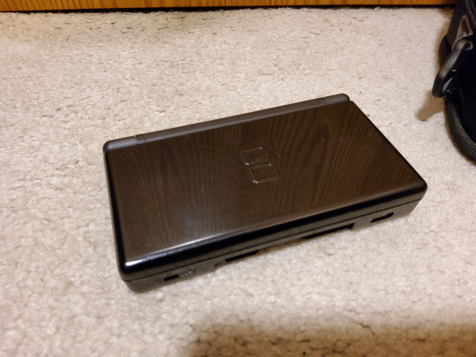 Nintendo DS Lite Black Bundle w/ Charger, Mario, G-Pak, Gamer Cases, 8 games
