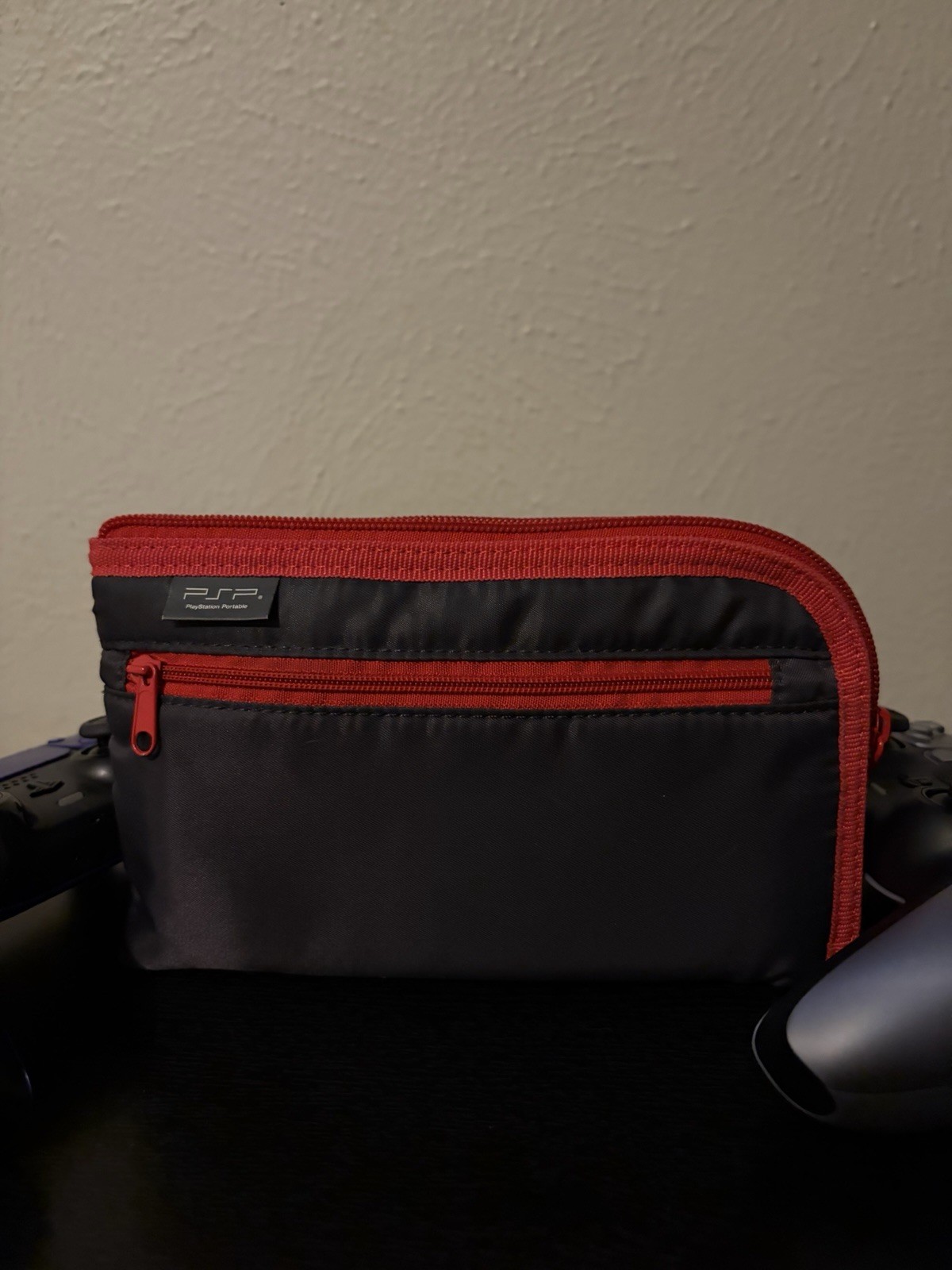 Sony PSP 3000 Red/Black Handheld System w/ Zip Case and charger and memory card