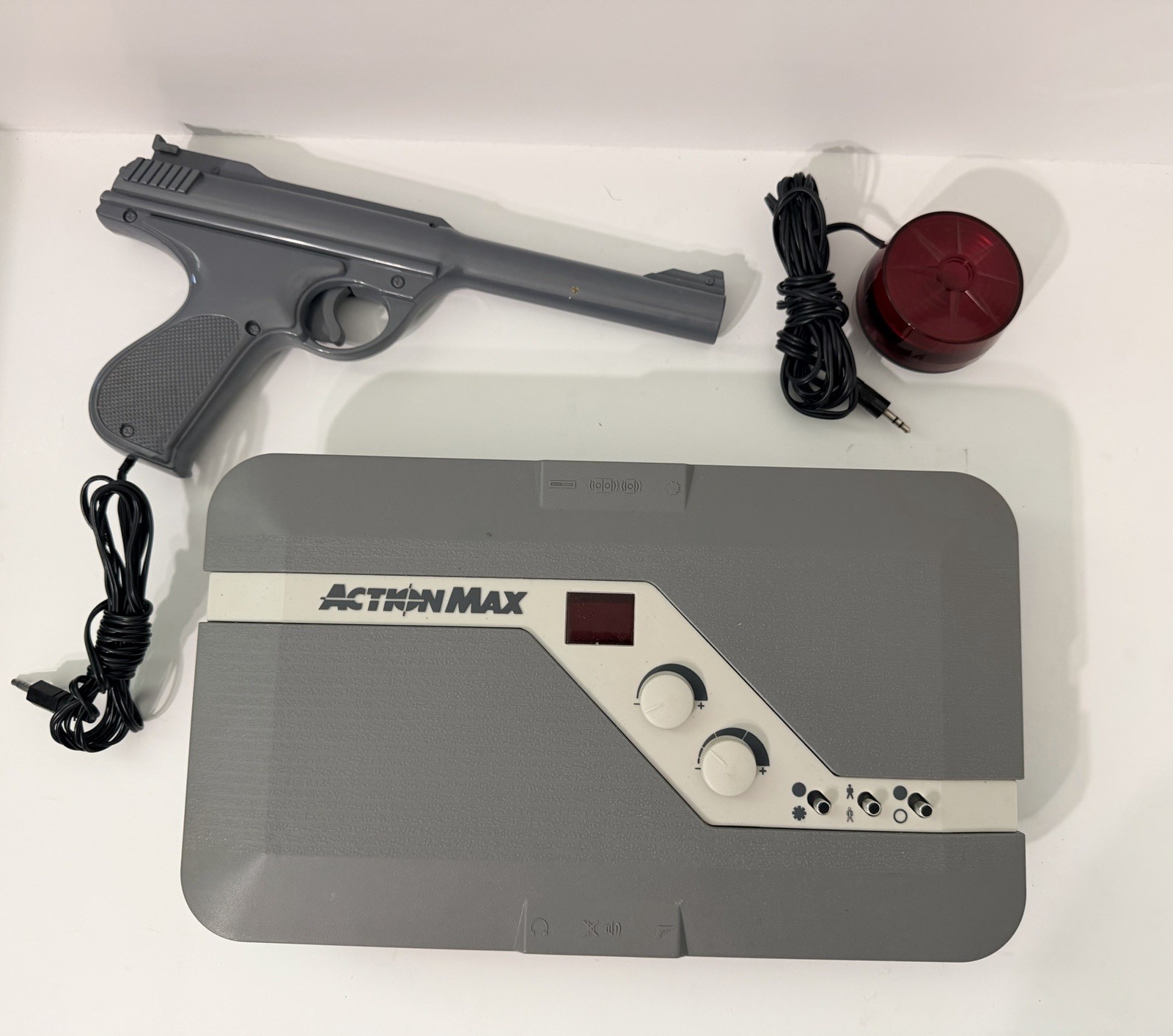 1987 Action Max VCR Game System with Gun and Signal Light Untested As-Is