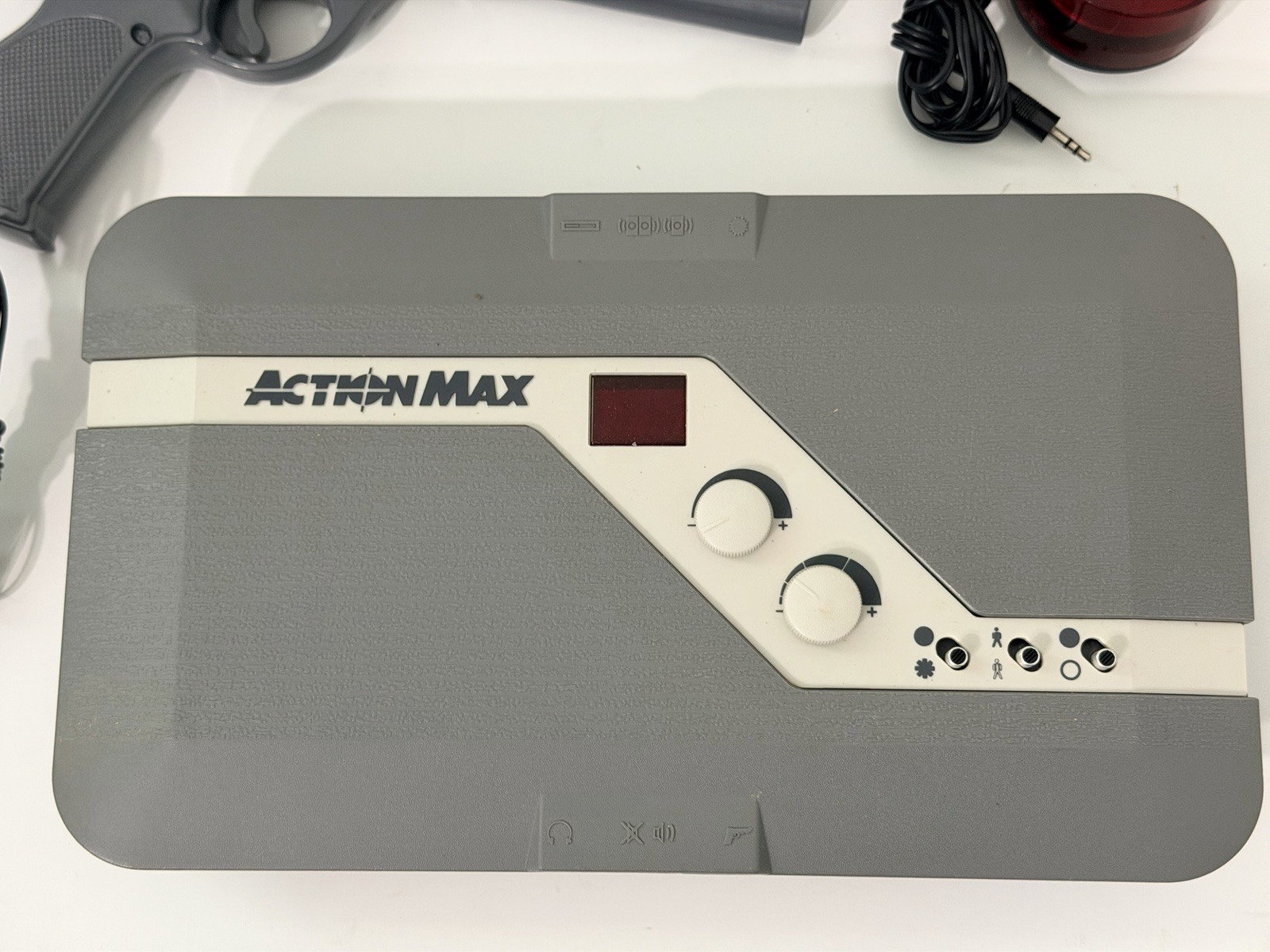 1987 Action Max VCR Game System with Gun and Signal Light Untested As-Is