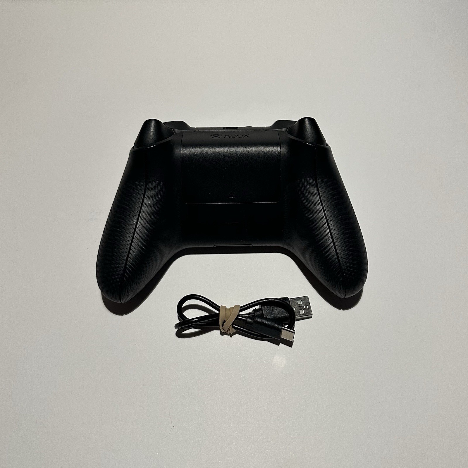 Xbox One 500GB Console w/ Cords & Controller Tested Working