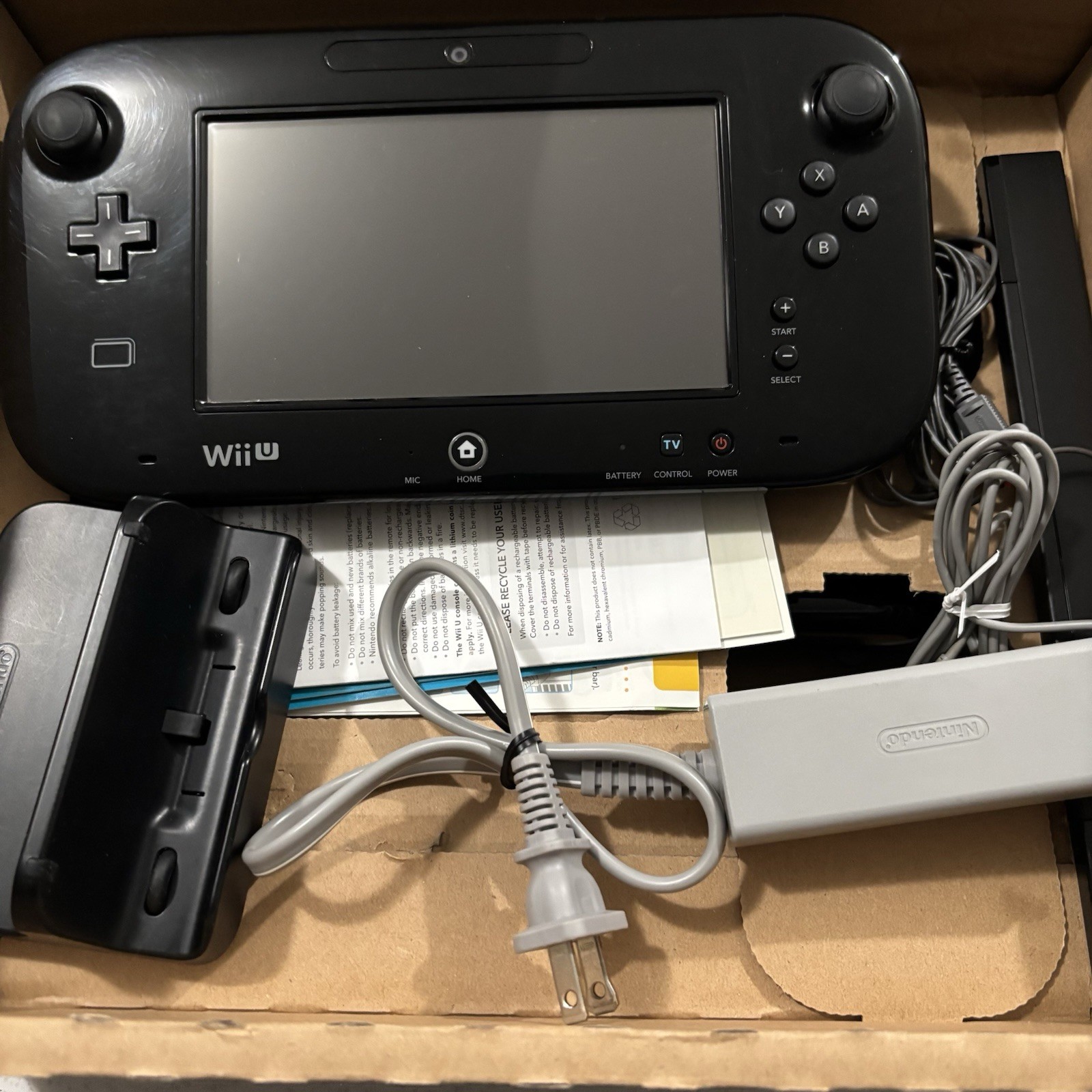 Nintendo Wii U 32 GB Super Mario 3D World Deluxe Set Tested