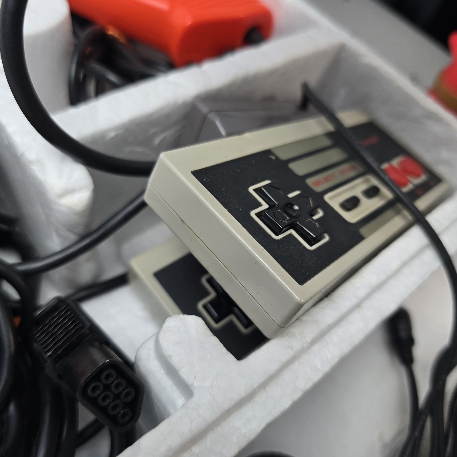 Nintendo NES Action Set Entertainment System Console w/ Controllers & Game