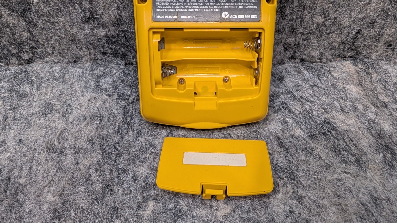Nintendo Game Boy Color Handheld Console CGB-001 GBC Dandelion Yellow Bundle