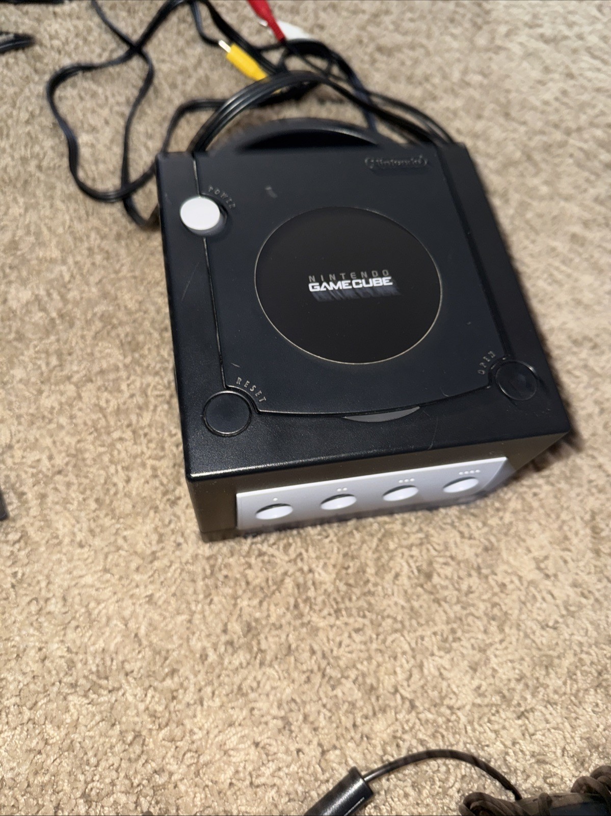 Nintendo GameCube Black Bundle with 4 controllers(1 OEM) , 3 Games, 512mb card