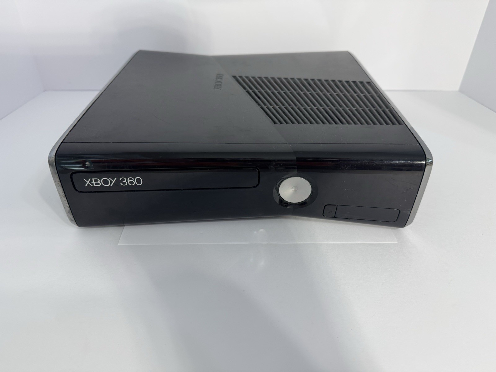 Microsoft Xbox 360 S Black 320GB Home Console HDMI NTSC-U/C 2011