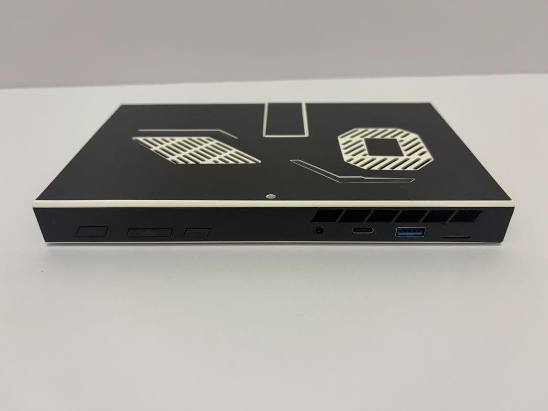 ONEXPLAYER 2 PRO Ryzen 7 7840U 32GB 1TB Handheld Gaming PC Windows 11