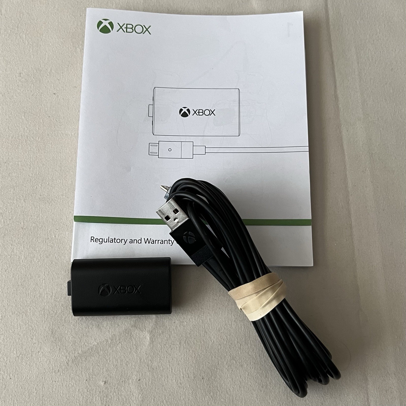 Microsoft Xbox One S Console Bundle 1TB White w/ Batt Pack Controller & 3 Games