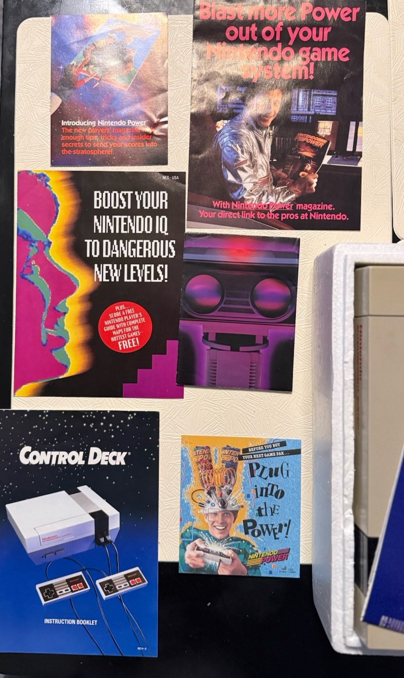 Nintendo Entertainment System NES Control Deck Console CIB – *UNTESTED*