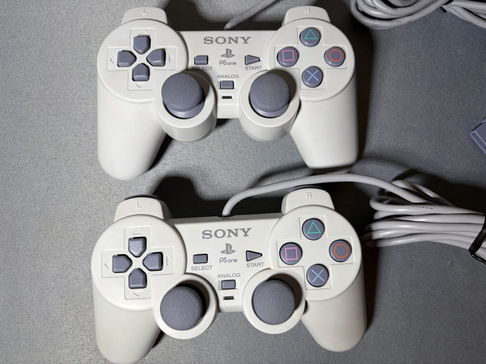 Sony PlayStation PSone White Game Console PS1 Two Controllers Excellent